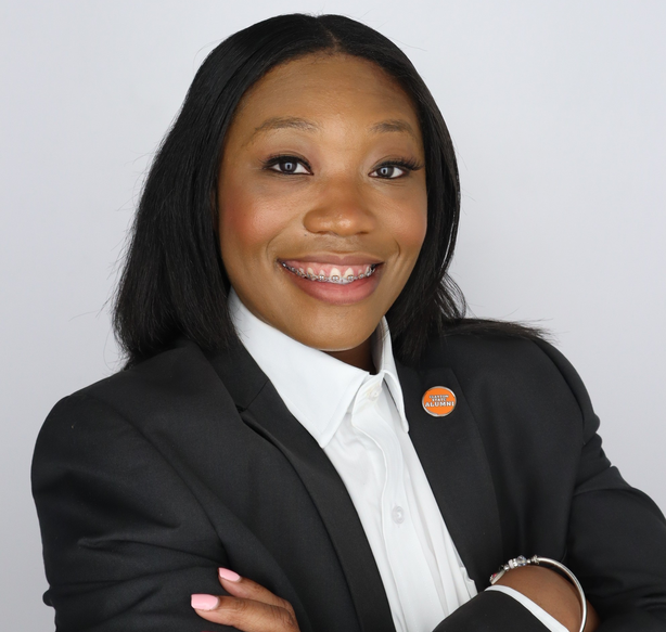 Mikelyn Willis Headshot 