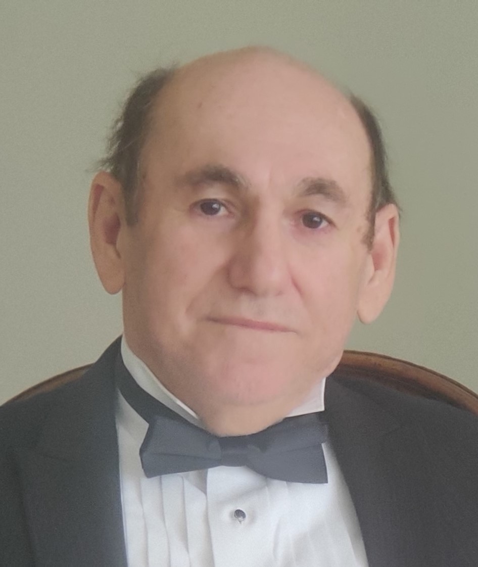 Ebrahim Khosravi headshot