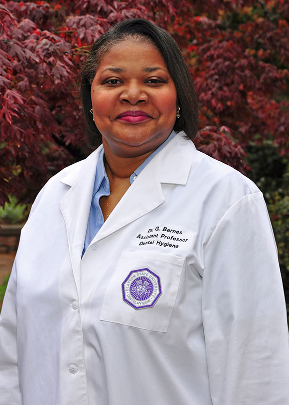 Gail Barnes' headshot