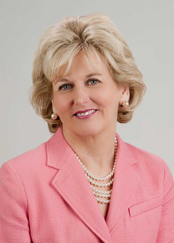 Lisa Eichelberger headshot