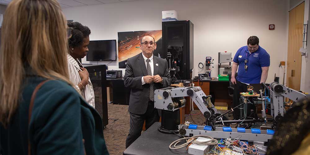 dr. khosravi demonstrating robotics